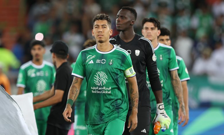 الأهلي السعودي والطائي
